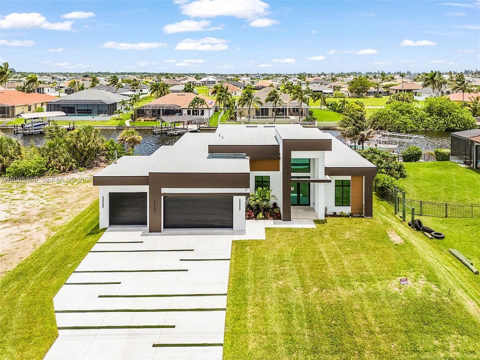 For Sale: $999,900 (4 beds, 3 baths, 0 Square Feet)