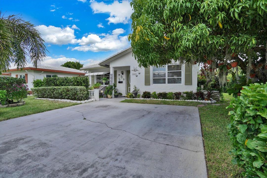 38-7107 NW 73rd St-38