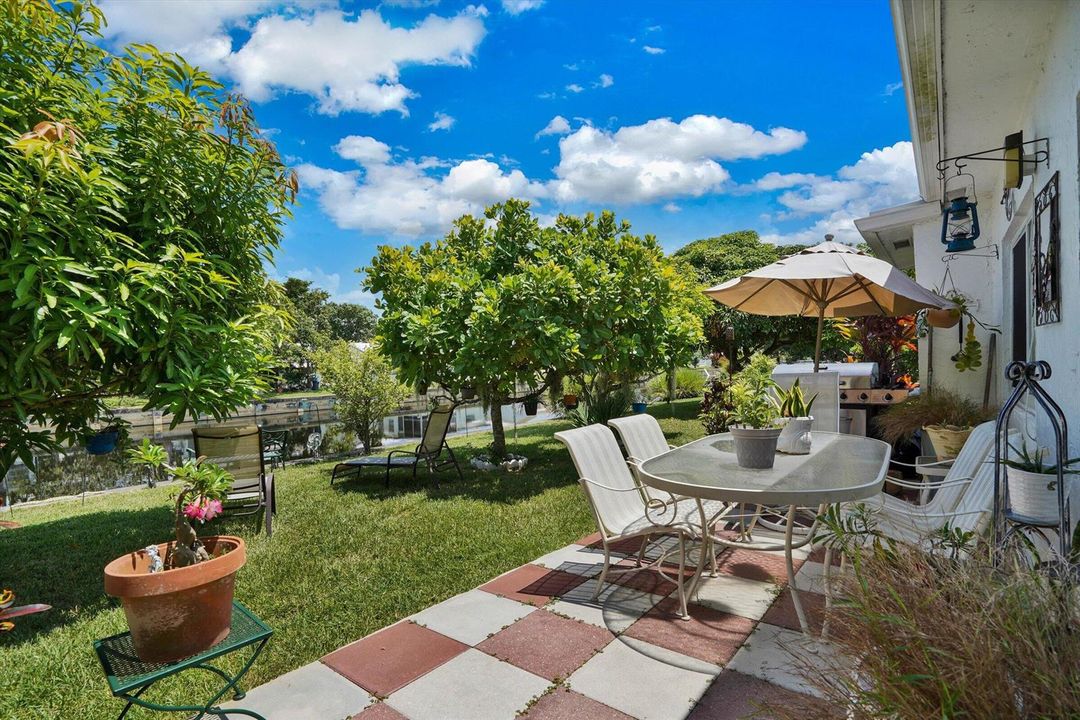 27-7107 NW 73rd St-27