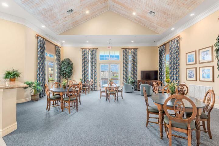 601 Mariner Bay Club House1