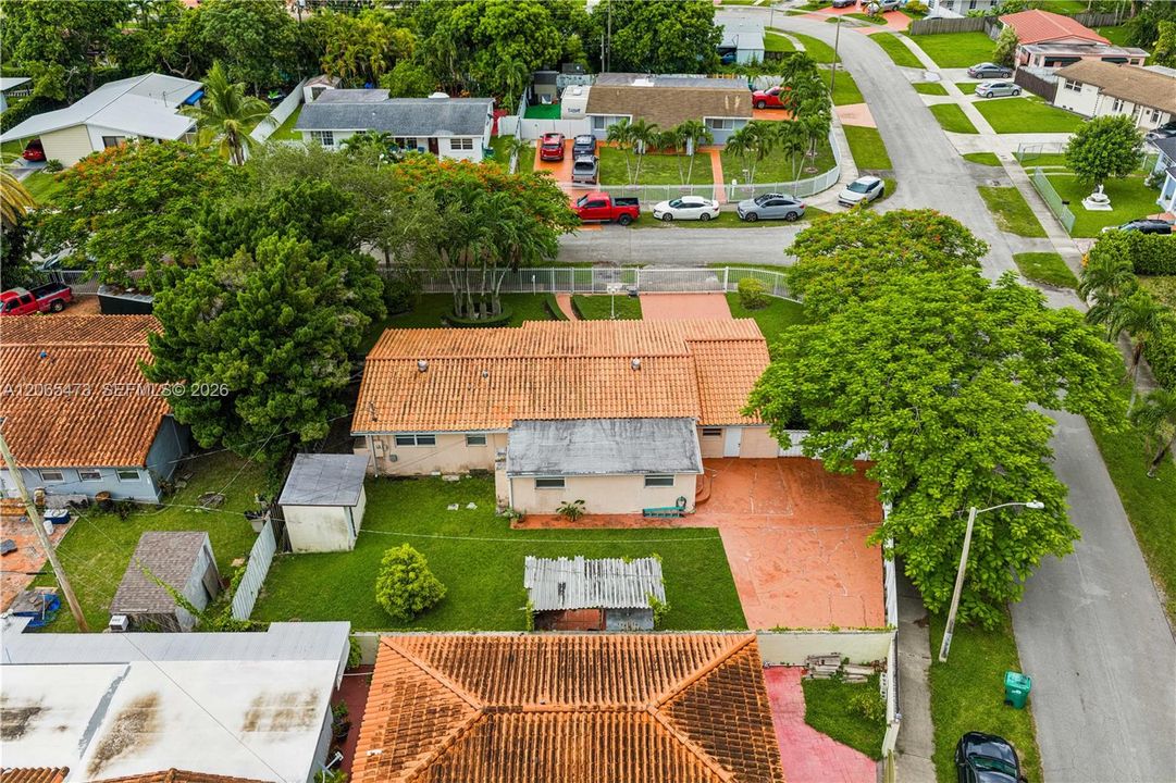 For Sale: $739,500 (4 beds, 2 baths, 1534 Square Feet)