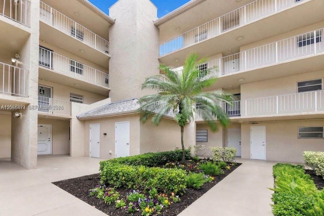 En Venta: $235,000 (2 camas, 2 baños, 940 Pies cuadrados)