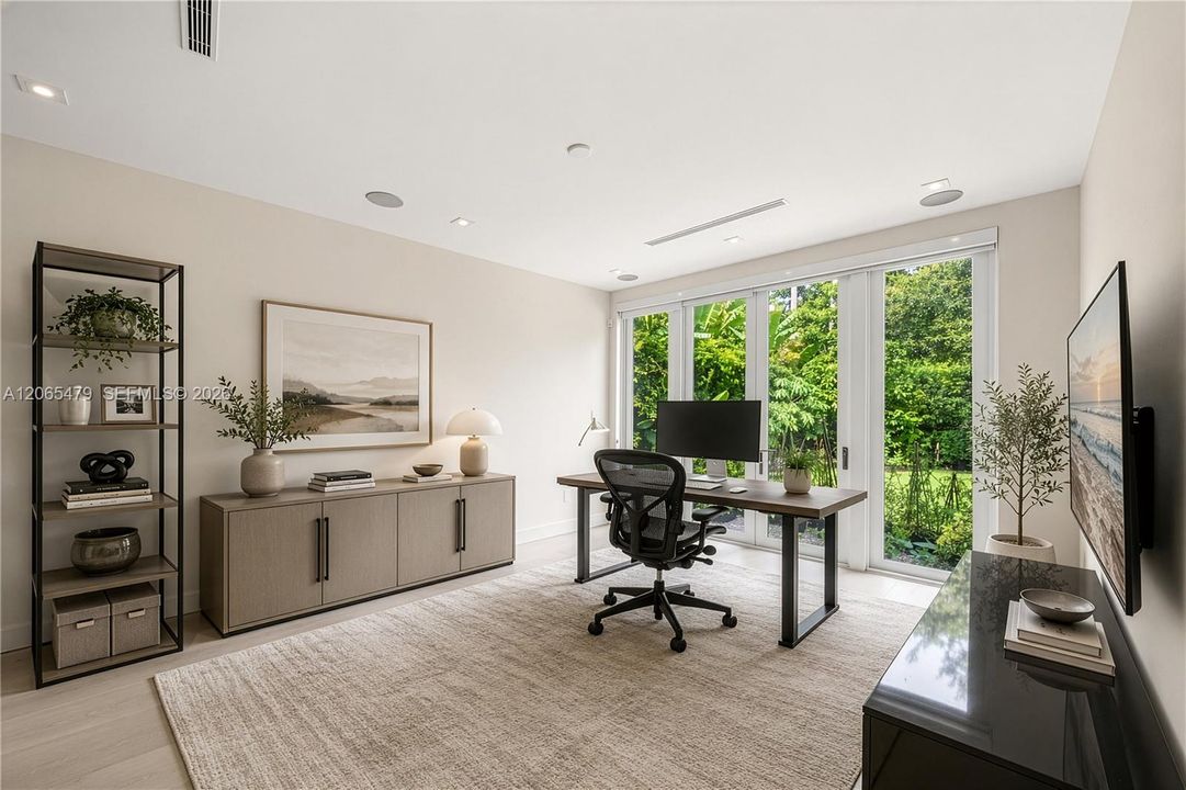 For Sale: $5,650,000 (7 beds, 7 baths, 5452 Square Feet)