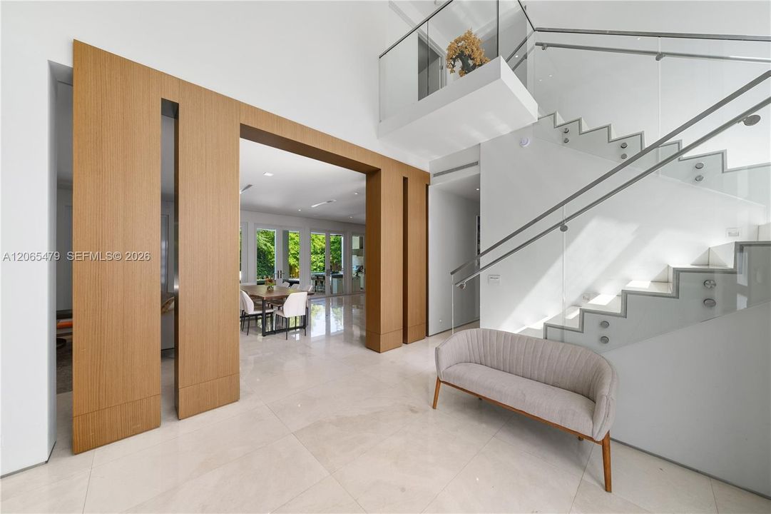 For Sale: $5,650,000 (7 beds, 7 baths, 5452 Square Feet)