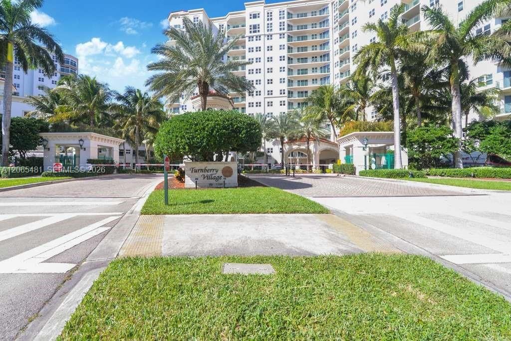 For Sale: $520,000 (2 beds, 2 baths, 1335 Square Feet)