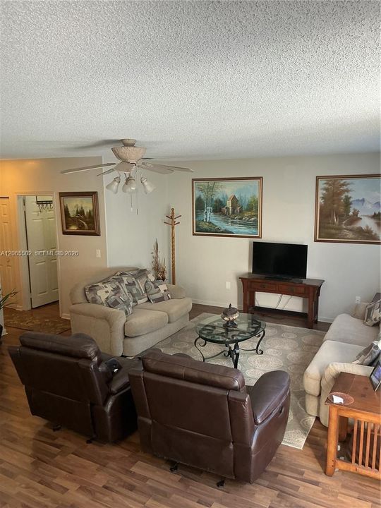 For Sale: $694,900 (4 beds, 3 baths, 2087 Square Feet)