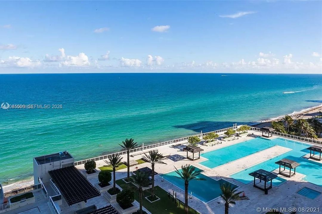 Active With Contract: $6,000 (2 beds, 2 baths, 1458 Square Feet)