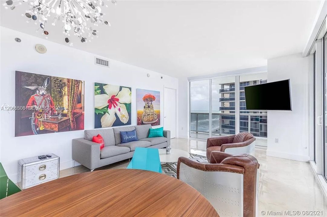 Active With Contract: $6,000 (2 beds, 2 baths, 1458 Square Feet)