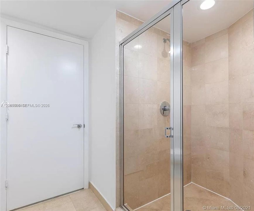 Active With Contract: $6,000 (2 beds, 2 baths, 1458 Square Feet)