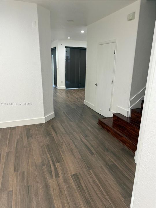 Recently Rented: $3,350 (3 beds, 2 baths, 1812 Square Feet)