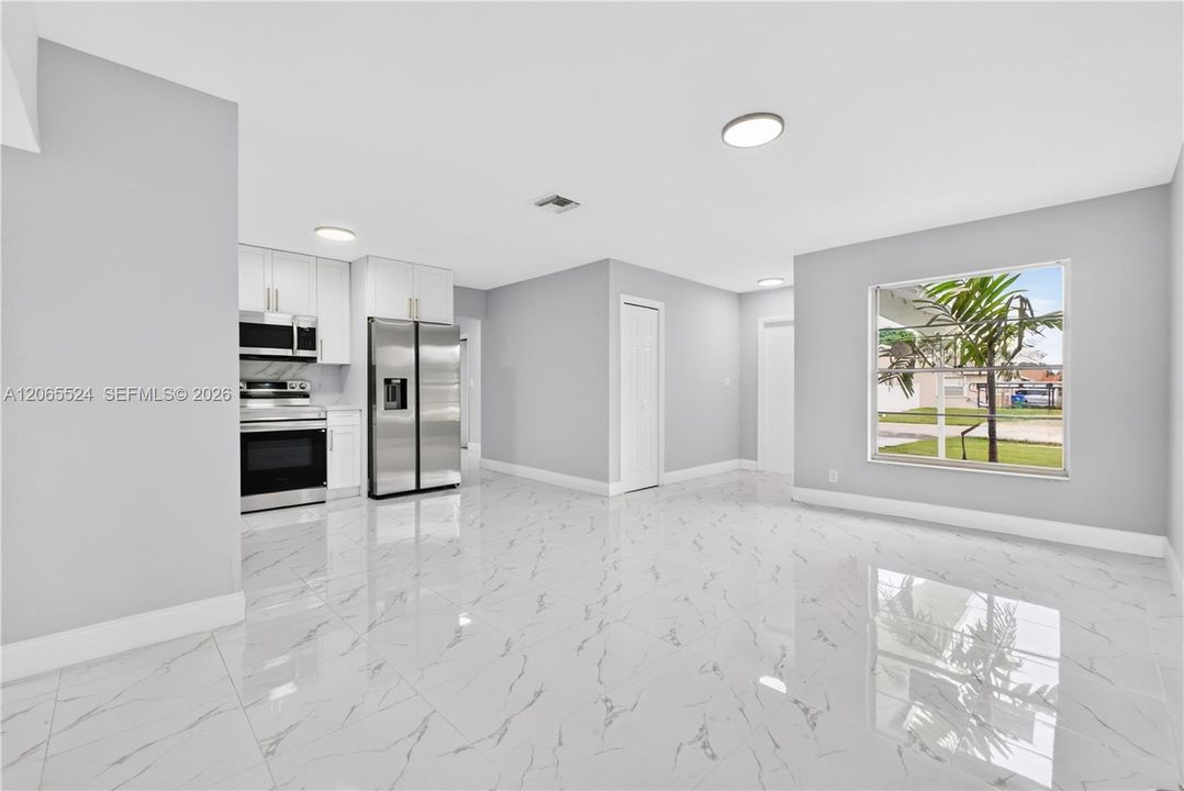 En Venta: $489,900 (3 camas, 2 baños, 1438 Pies cuadrados)