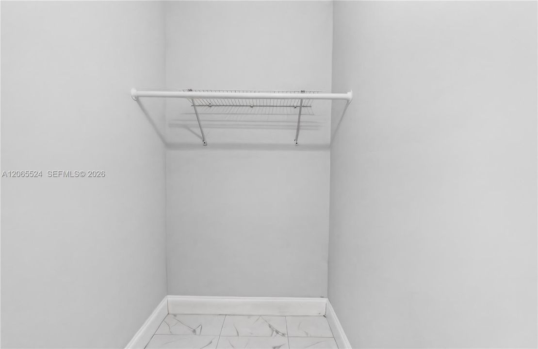 En Venta: $489,900 (3 camas, 2 baños, 1438 Pies cuadrados)