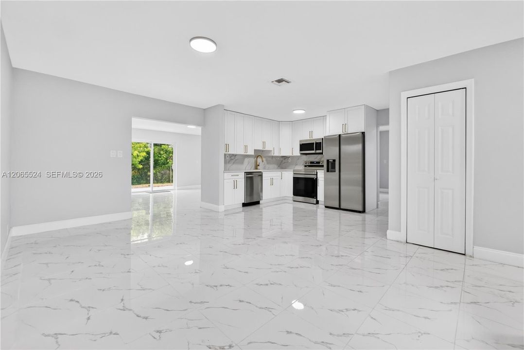 En Venta: $489,900 (3 camas, 2 baños, 1438 Pies cuadrados)