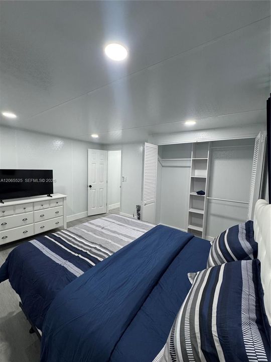 For Rent: $1,650 (1 beds, 1 baths, 500 Square Feet)