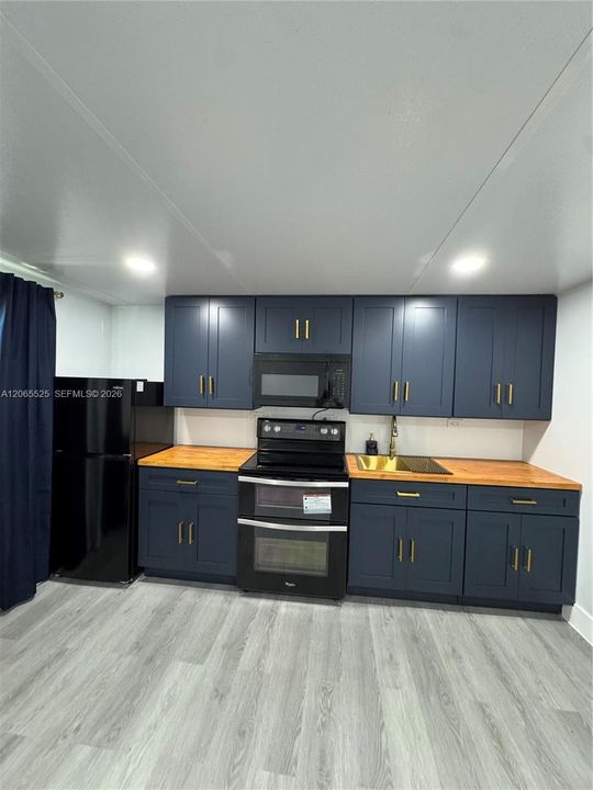 For Rent: $1,650 (1 beds, 1 baths, 500 Square Feet)