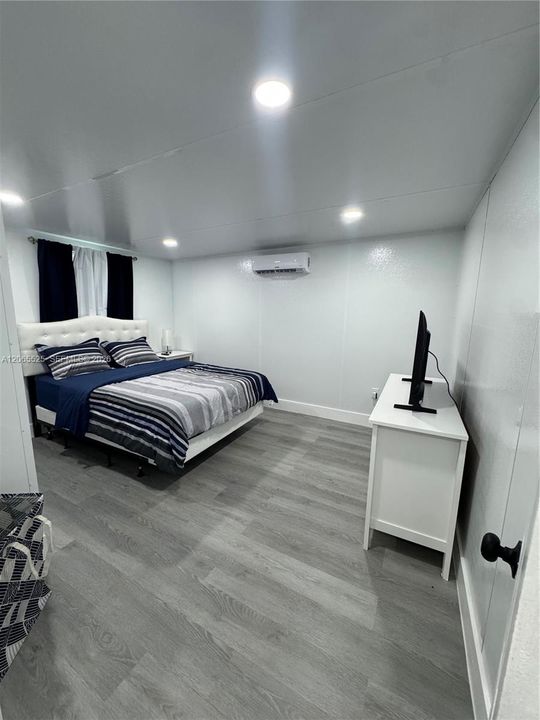 For Rent: $1,650 (1 beds, 1 baths, 500 Square Feet)