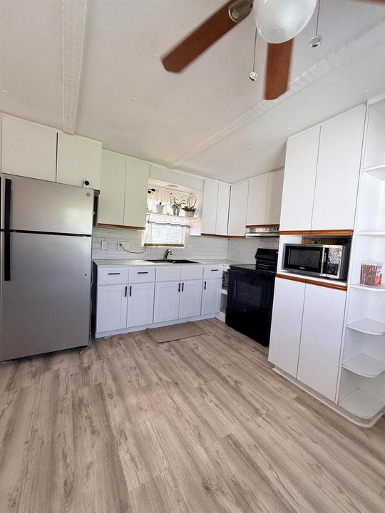 NEW RANGE AND FRIDGE