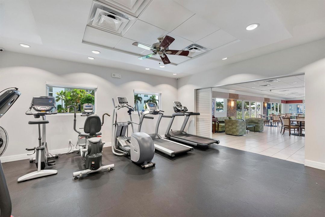 3300 S Ocean Blvd u1021_001