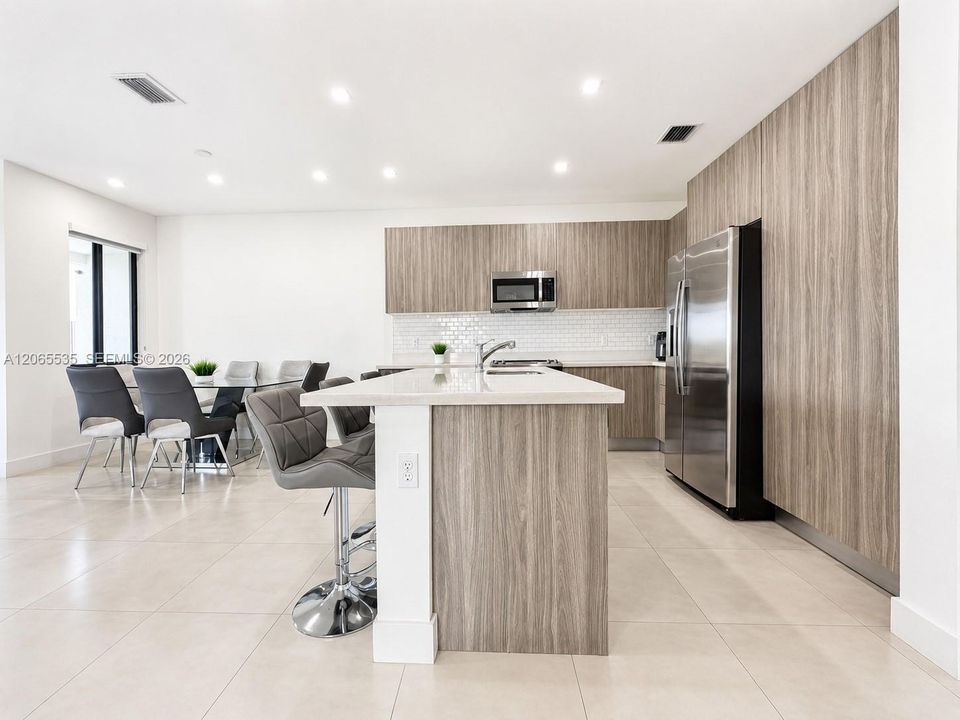For Sale: $767,000 (4 beds, 3 baths, 2534 Square Feet)