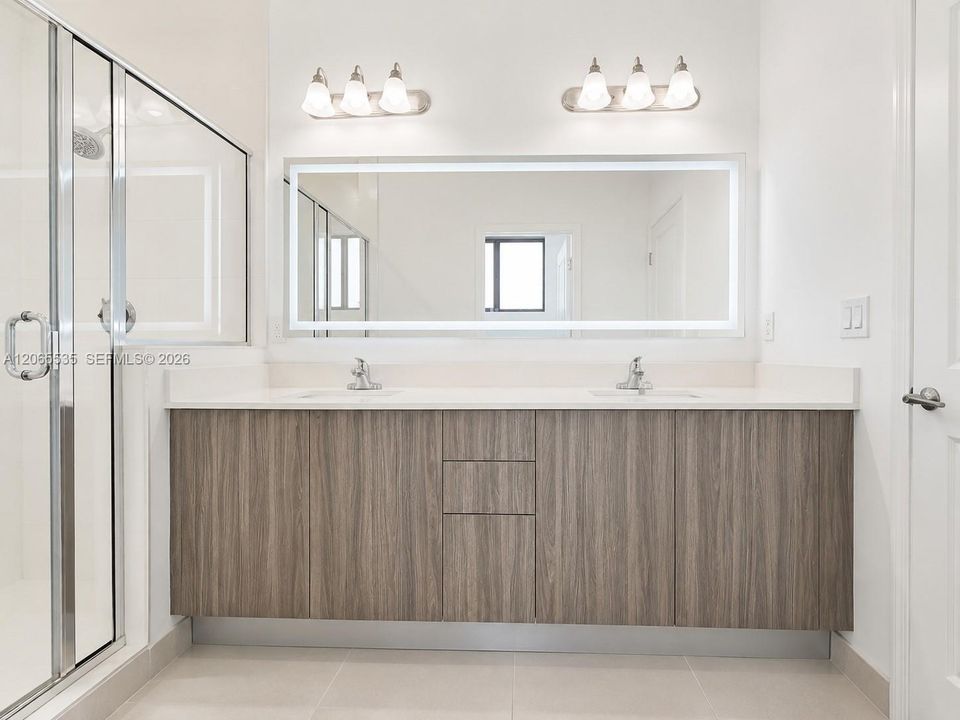 For Sale: $767,000 (4 beds, 3 baths, 2534 Square Feet)