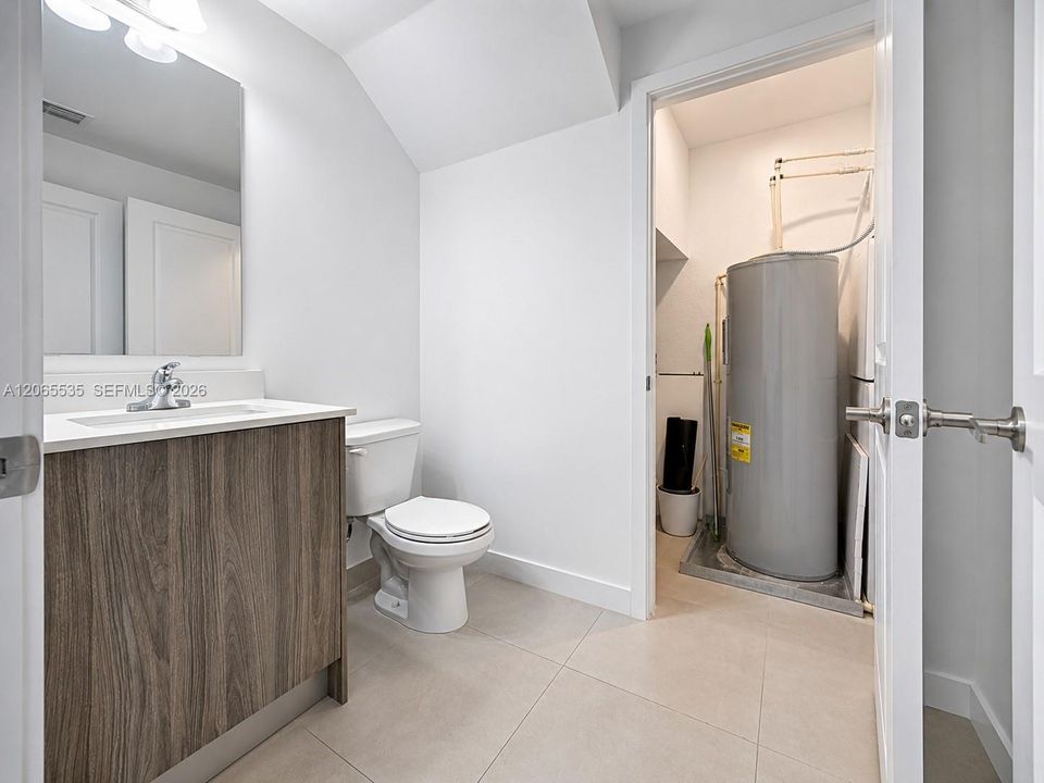 For Sale: $767,000 (4 beds, 3 baths, 2534 Square Feet)