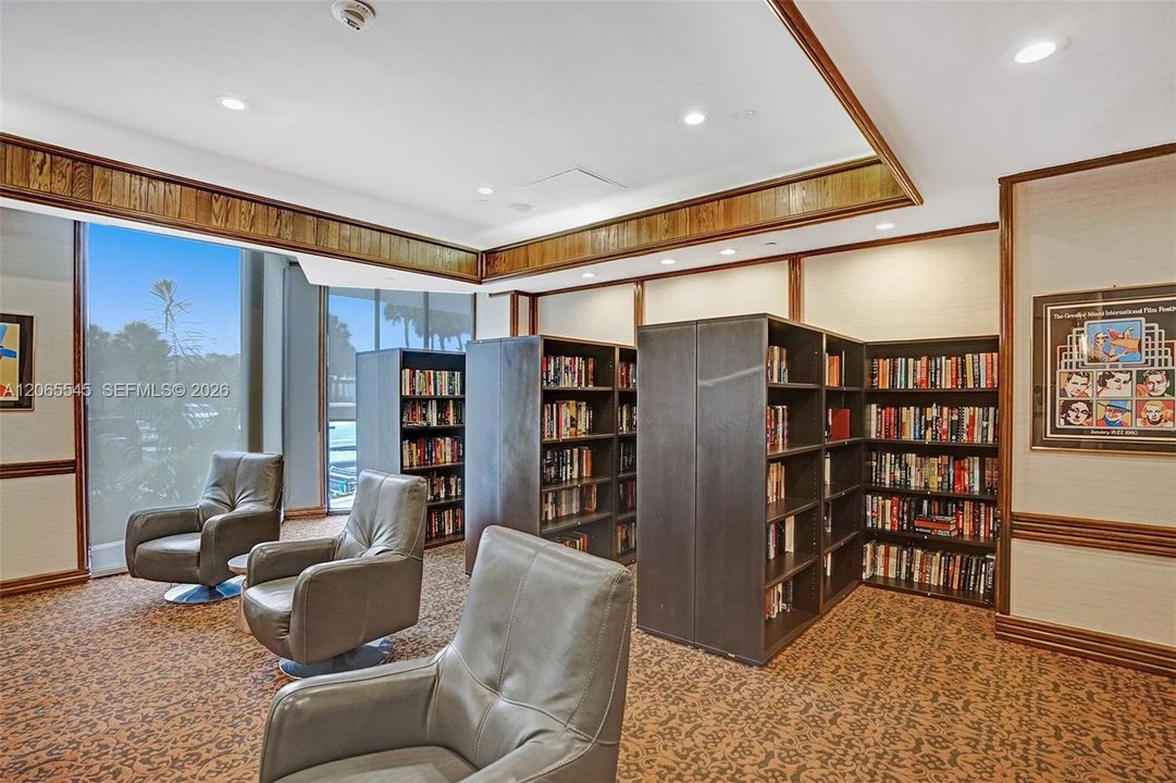 For Sale: $1,450,000 (2 beds, 2 baths, 1800 Square Feet)