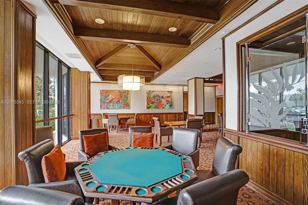 For Sale: $1,450,000 (2 beds, 2 baths, 1800 Square Feet)