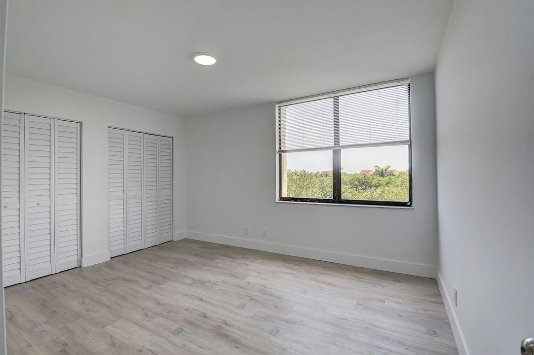 Large Bedroom