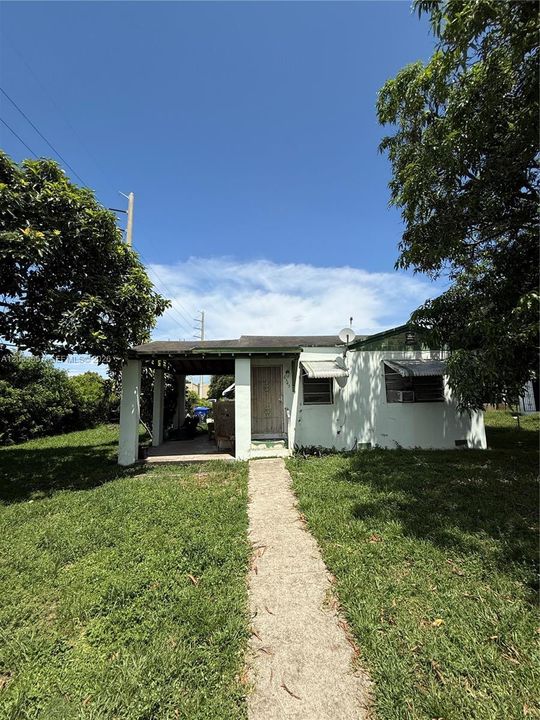 For Sale: $535,000 (2 beds, 1 baths, 650 Square Feet)