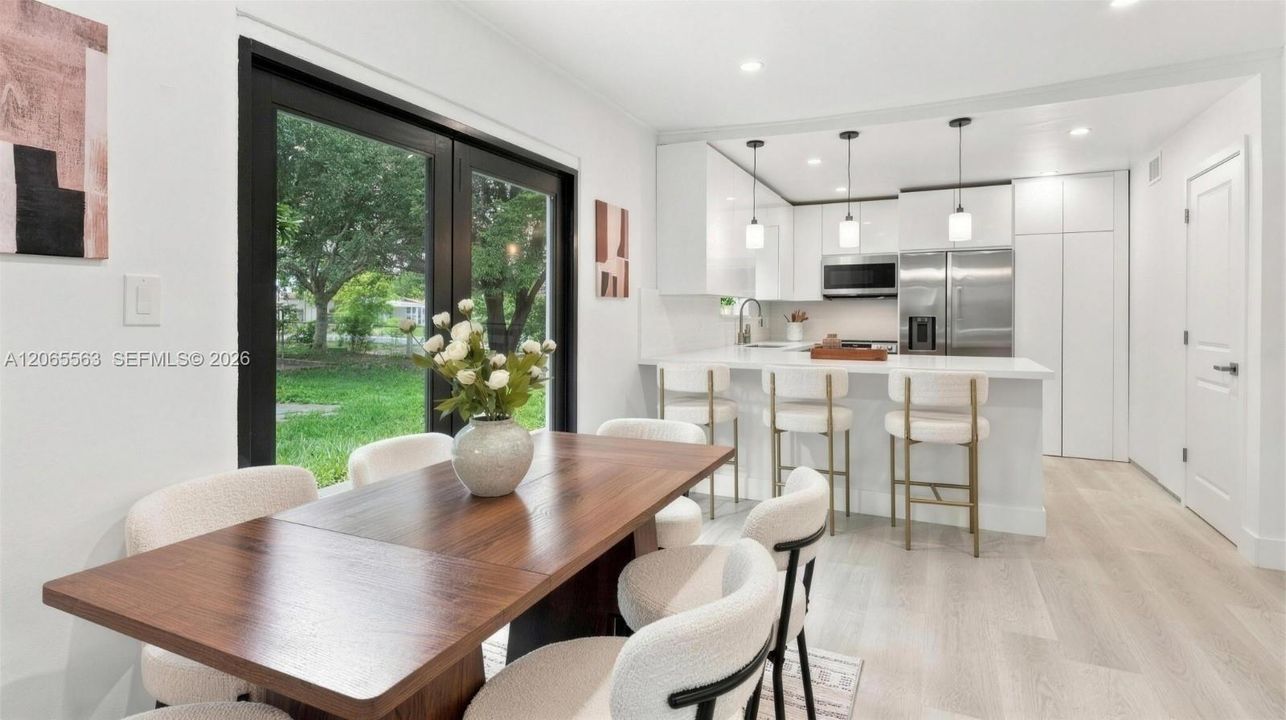 For Sale: $530,000 (3 beds, 2 baths, 1064 Square Feet)