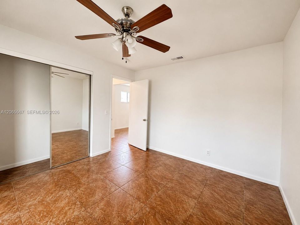 For Rent: $1,950 (2 beds, 2 baths, 864 Square Feet)