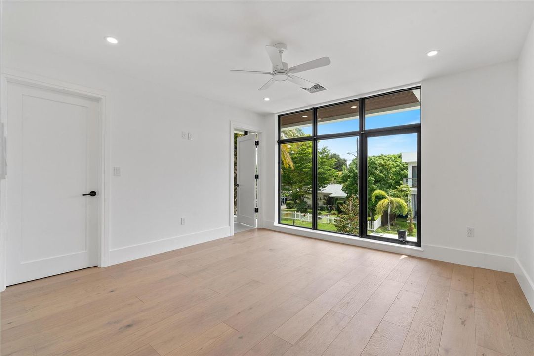 21-1131 NE 12th Ave Ft. Lauderdale, FL-1