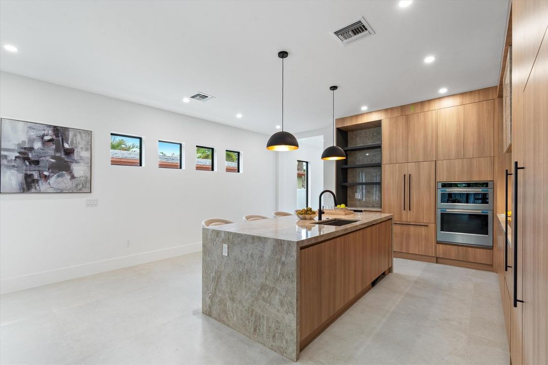 07-1131 NE 12th Ave Ft. Lauderdale, FL-1