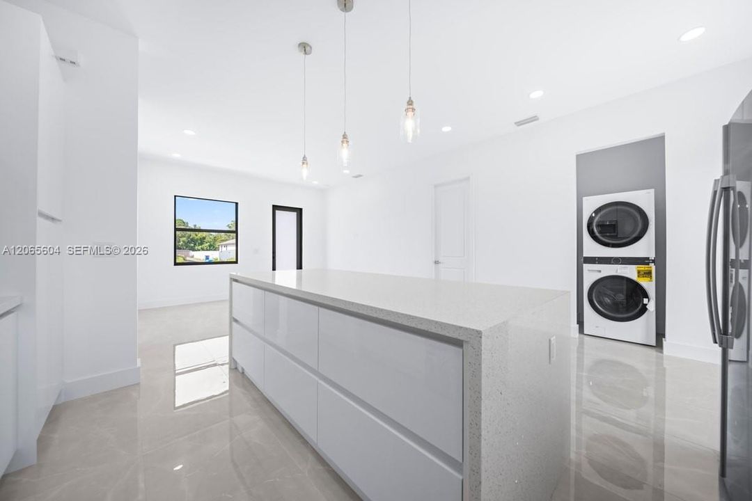 For Sale: $268,000 (3 beds, 3 baths, 0 Square Feet)
