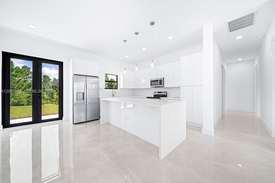 For Sale: $268,000 (3 beds, 3 baths, 0 Square Feet)