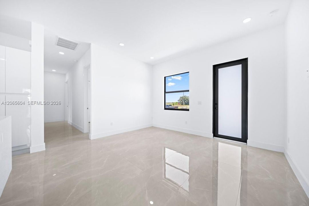 For Sale: $268,000 (3 beds, 3 baths, 0 Square Feet)