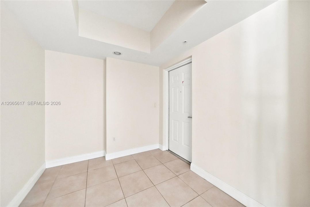 For Rent: $4,200 (3 beds, 2 baths, 1385 Square Feet)