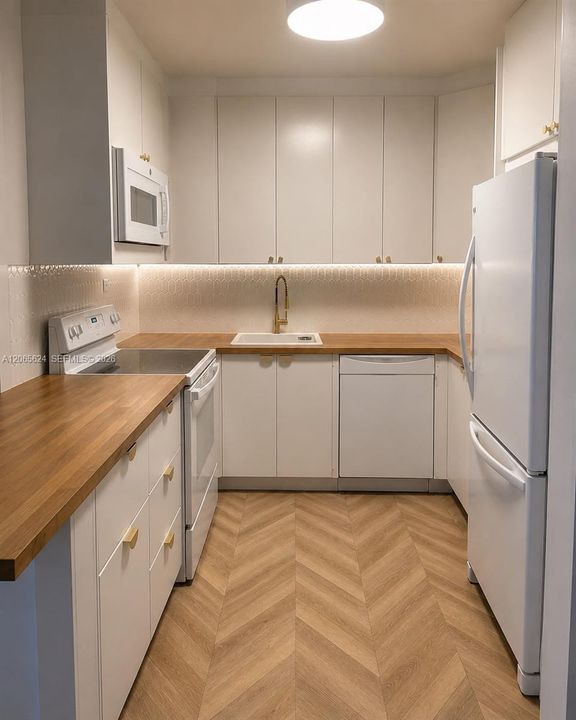 For Rent: $2,900 (2 beds, 2 baths, 1207 Square Feet)