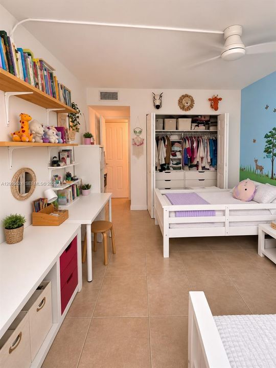 For Rent: $2,900 (2 beds, 2 baths, 1207 Square Feet)