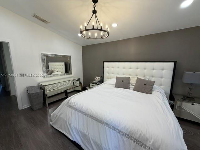 For Rent: $8,000 (5 beds, 2 baths, 2015 Square Feet)