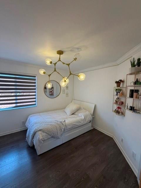 For Rent: $8,000 (5 beds, 2 baths, 2015 Square Feet)
