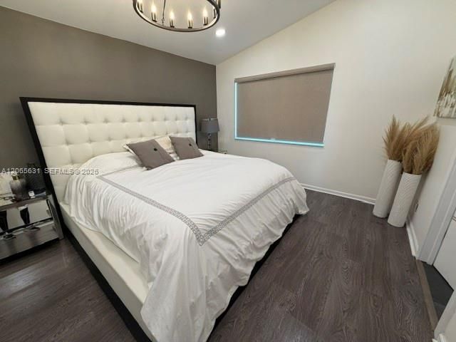 For Rent: $8,000 (5 beds, 2 baths, 2015 Square Feet)