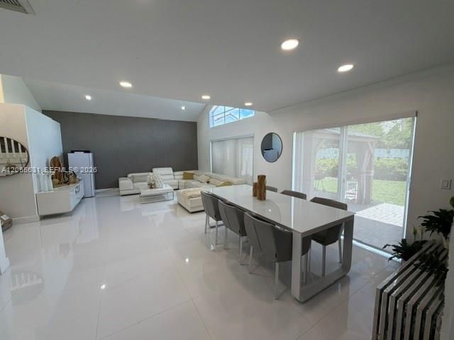 For Rent: $8,000 (5 beds, 2 baths, 2015 Square Feet)