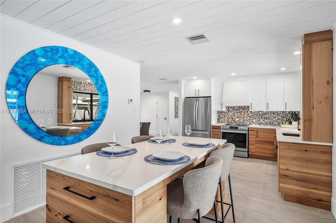 BREAKFAST NOOK WITH STORAGE