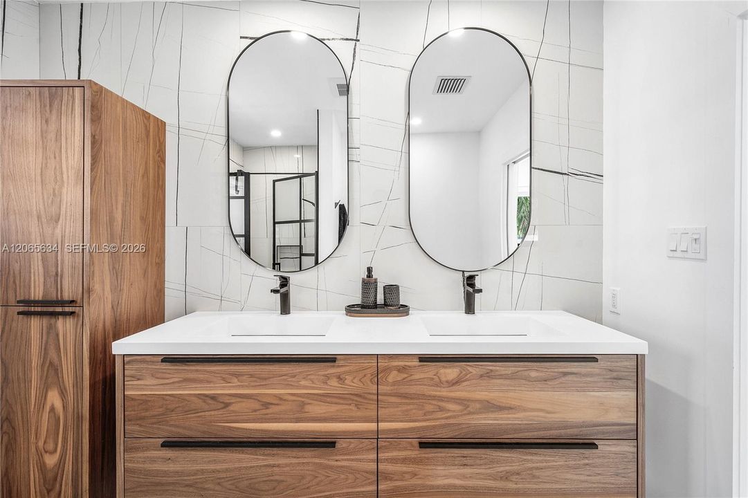 CUSTOM DUAL VANITY WITH STORAGE