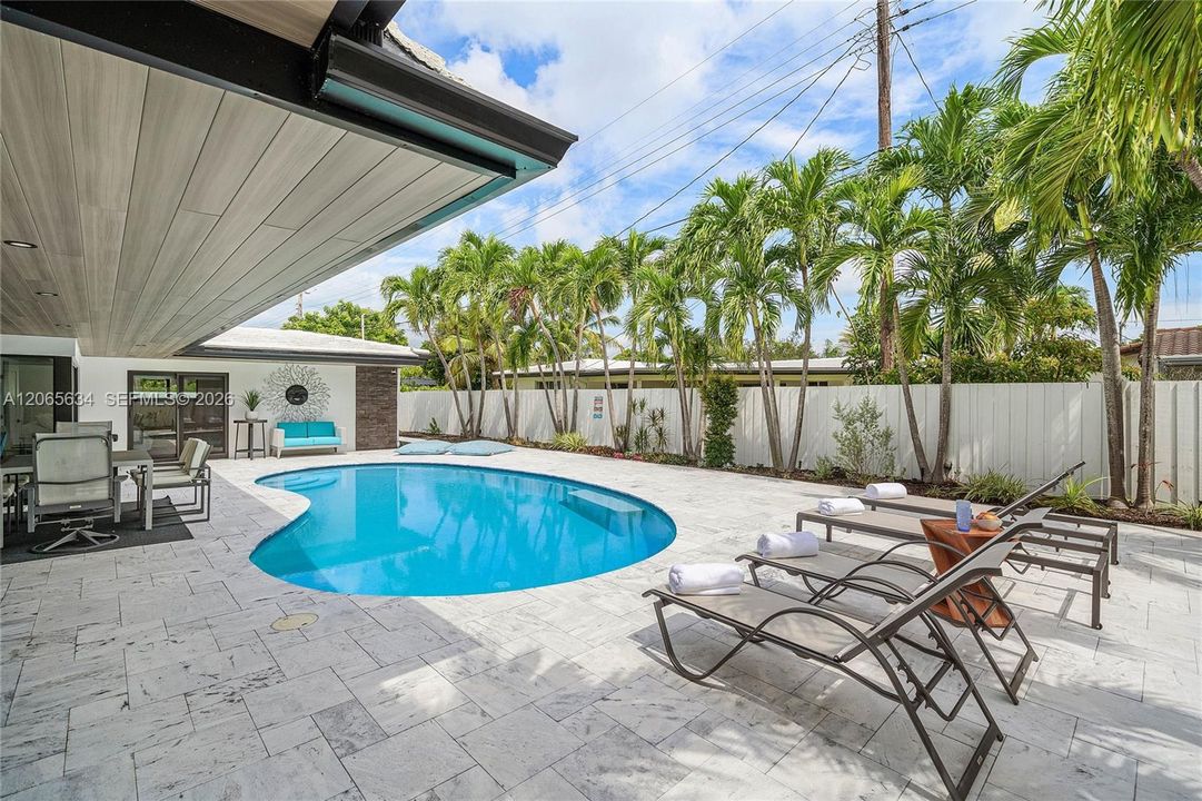 RENOVATED POOL / BACK YARD