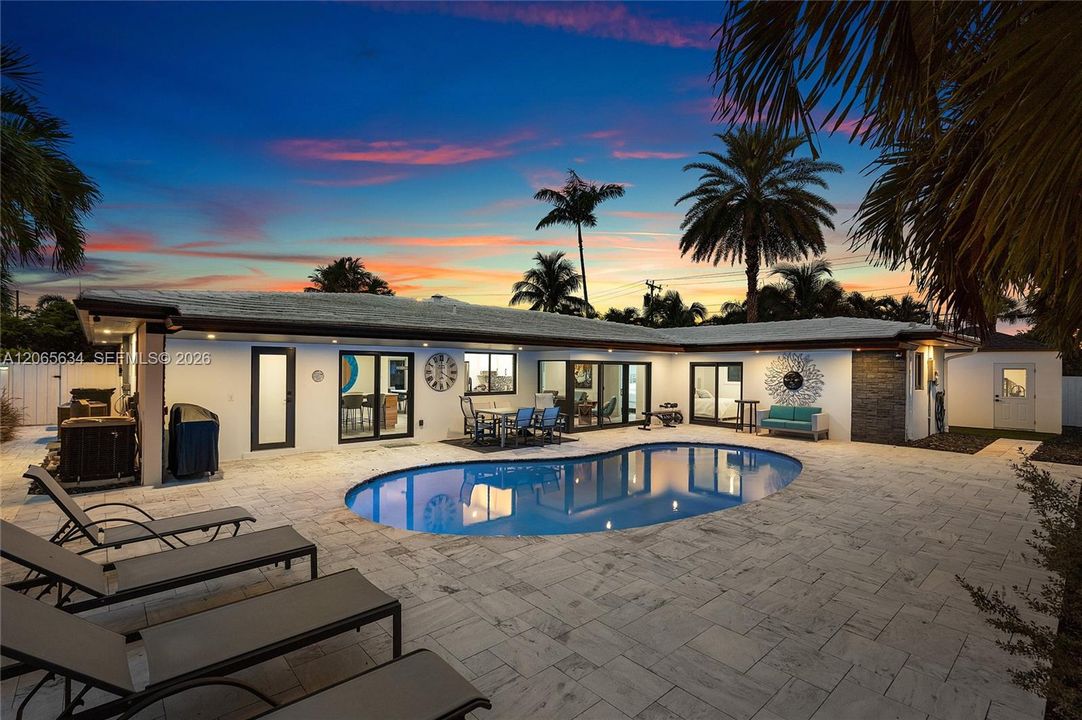 For Sale: $1,499,000 (3 beds, 3 baths, 1936 Square Feet)