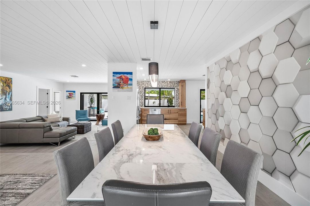 CUSTOM LIGHT FIXTURES