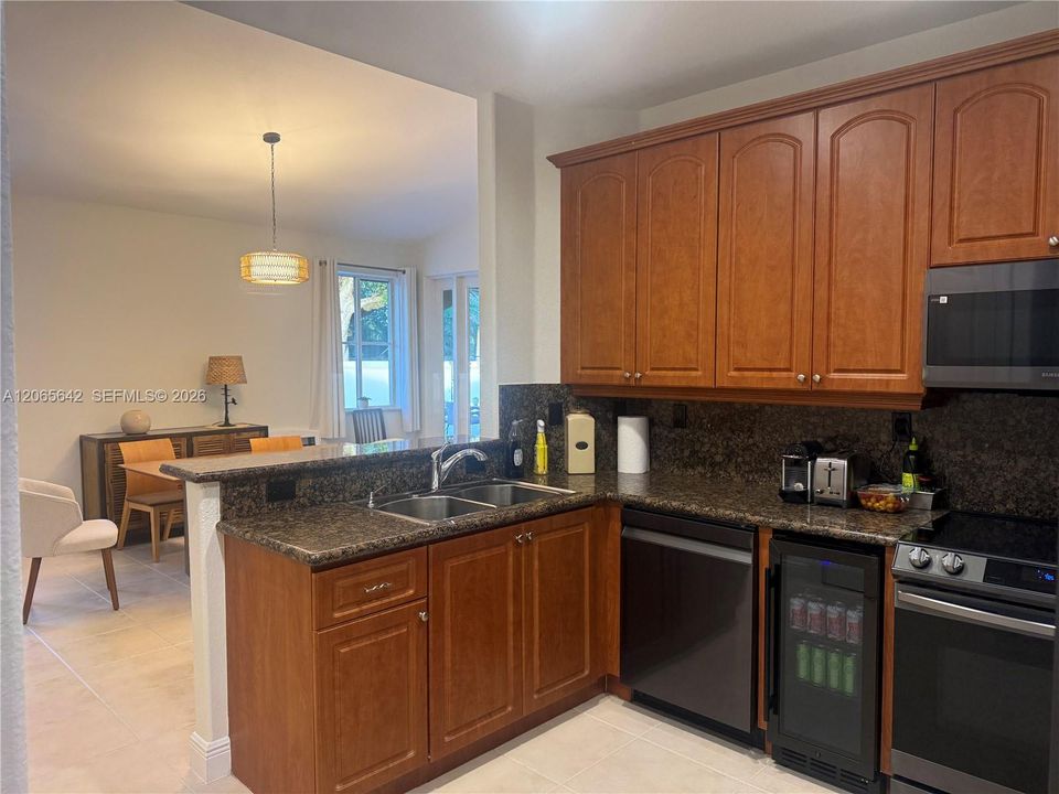 For Sale: $850,000 (4 beds, 2 baths, 2154 Square Feet)