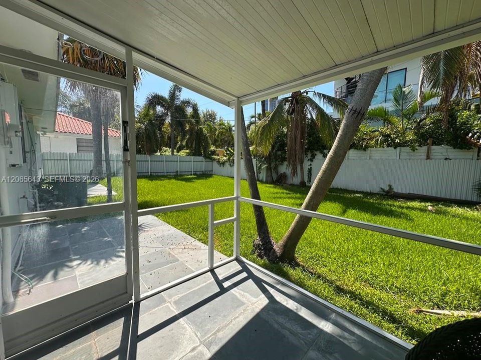 For Rent: $6,500 (3 beds, 3 baths, 1710 Square Feet)
